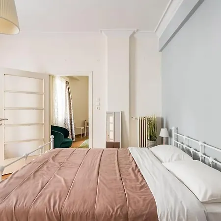 Amazing 3bdr With Unique Roof Garden In Plaka