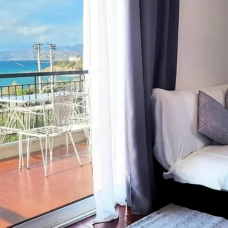 Pool & Seaview Beachside Appartement Athènes