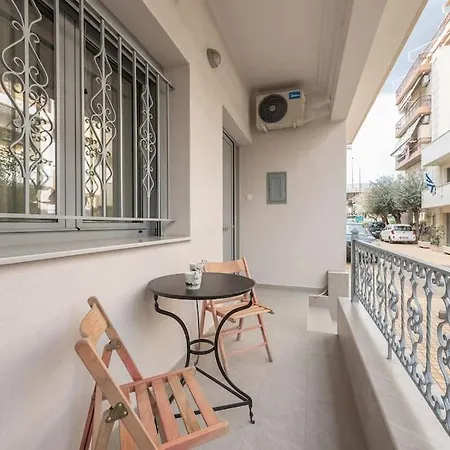 Apartment Family In Close To Peristeri