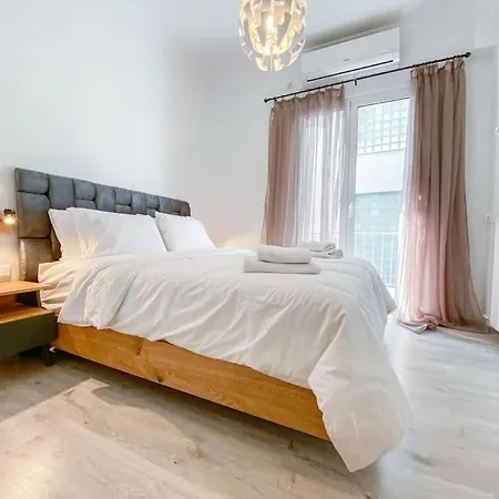 Syntagma Square, 60sqm Platinum *