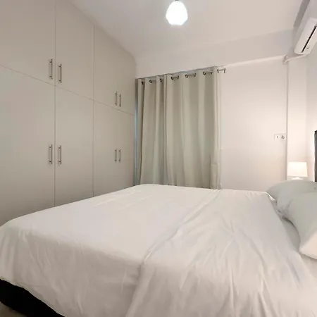 Glenvar Heights A2 Spacious In Paleo Faliro Apartment *