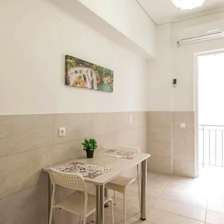 Lovely In The Center Of Apartment *