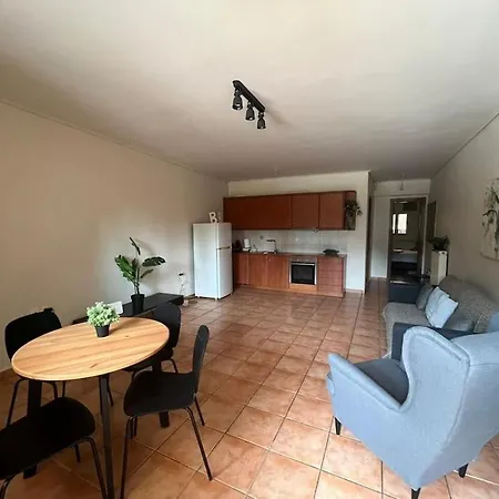 Apartment Modern Ground Flr 1 Bdr Flat With Veranda And Parking Athens