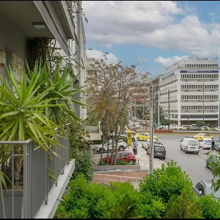 Classic Luxury Apartment, 3 Km Form Acropoli, 5km From The Apartment Athens