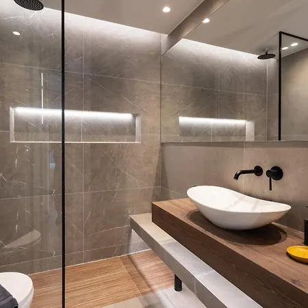 Liv - Modern Heavenly Retreat In Exarcheia * Atenas