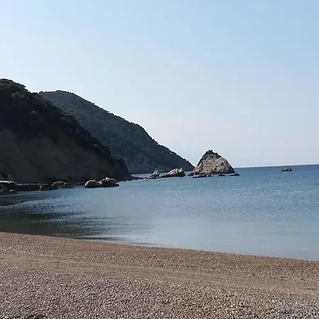 Livas Voula Garden Holiday home *