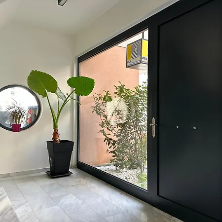 M & M - Boutique Apartment Athens