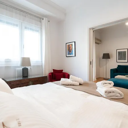 Artistic Elegance In Athens-pagrati Appartamento