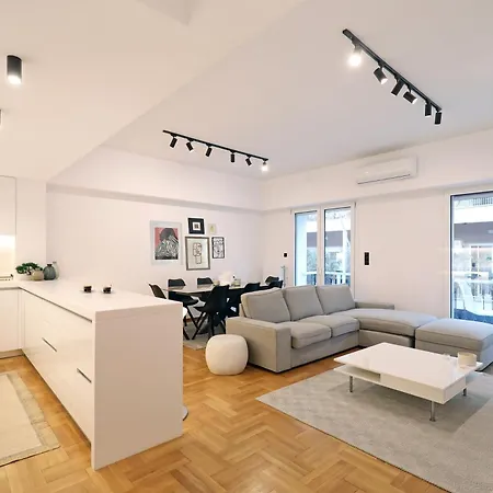 Cosmopolitan Kolonaki - Greecing Apartment