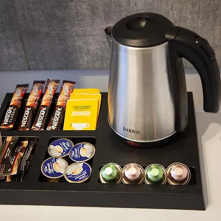 Aparthotel Aris123 By Smart Cozy - In The Heart Of - 5 Minutes From Metro - Available 24hr 3*