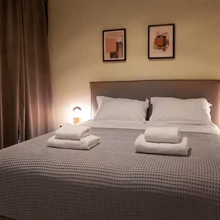 Aris123 By Smart Cozy Suites: 3* Athens