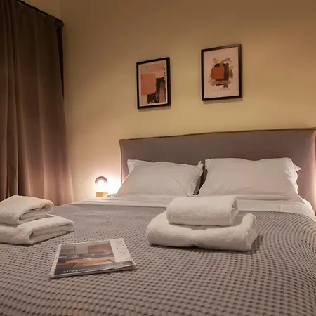 Aris123 By Smart Cozy Suites: Athens