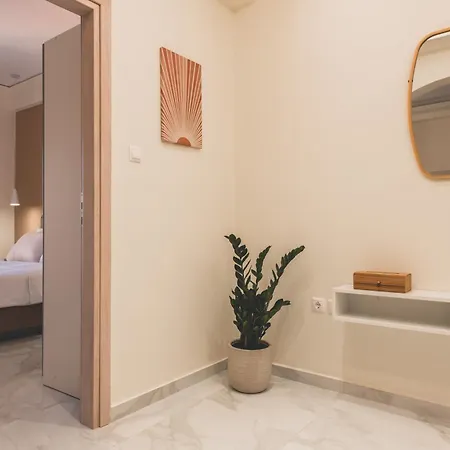 Luxury Flat In Historical Athens-livingstone Opal