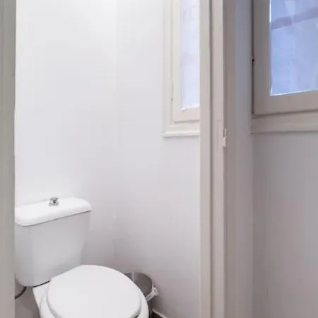 Amazing 3bdr With Unique Roof Garden In Plaka