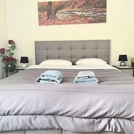 Amazing 3bdr With Unique Roof Garden In Plaka