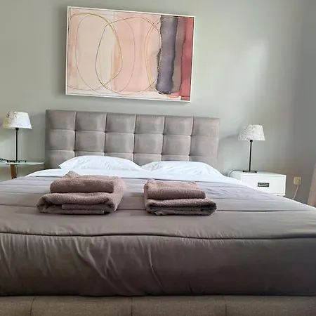 Amazing 3bdr With Unique Roof Garden In Plaka *
