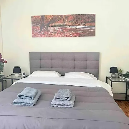 Amazing 3bdr With Unique Roof Garden In Plaka * אתונה