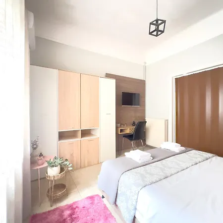 Cozy With Yard & Charm In Atenas