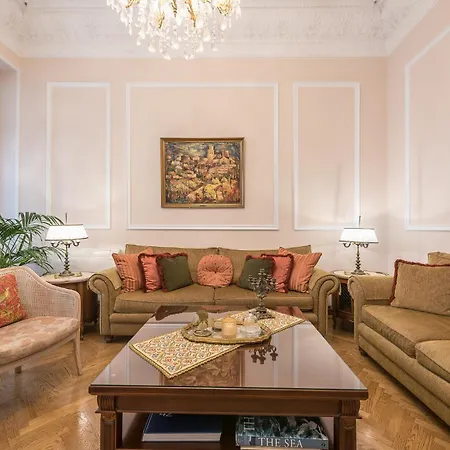The Rare Luxury Gem Near Syntagma, Kolonaki Square Apartment *