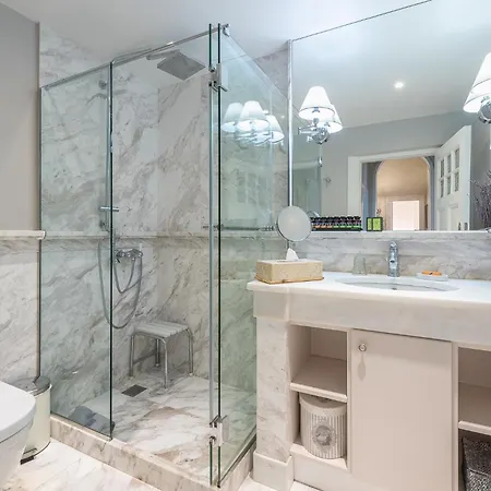 Apartment The Rare Luxury Gem Near Syntagma, Kolonaki Square *