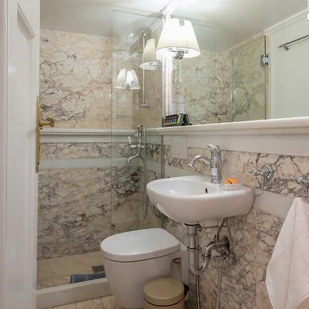 Apartment The Rare Luxury Gem Near Syntagma, Kolonaki Square *
