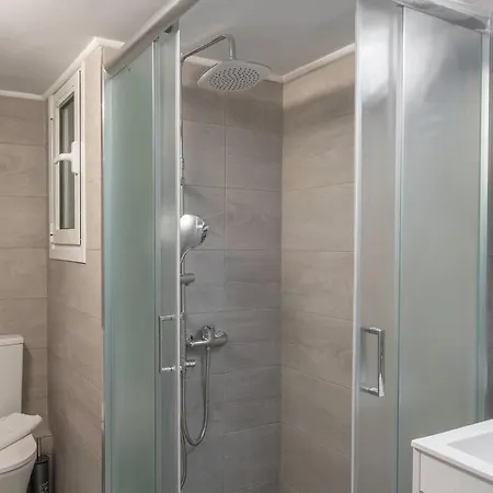 Διαμέρισμα New And Renovated Close To Megaro Mousikis Αθήνα