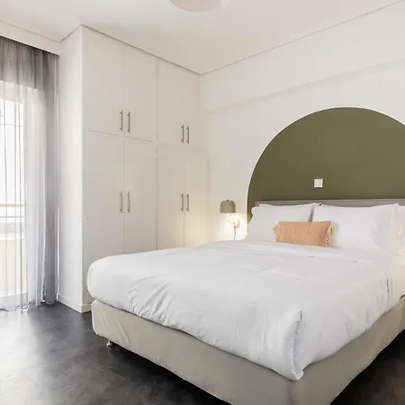 Onezerotwo By Zoia Living Aparthotel