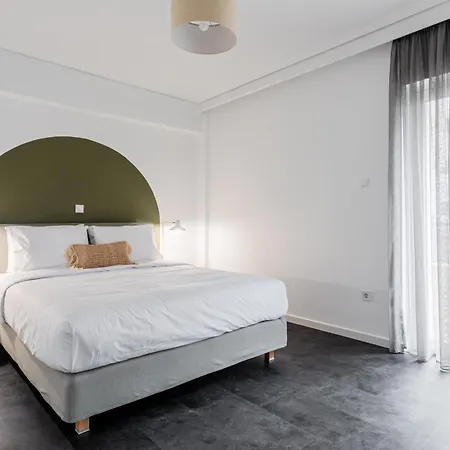 Onezerotwo By Zoia Living Aparthotel