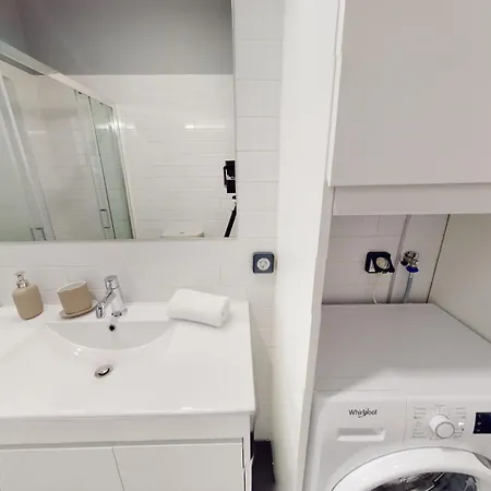 Aparthotel Onezerotwo By Zoia Living Athens