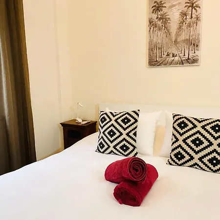 Spacious 2 Bedroom Downtown - Explore Center By Foot
