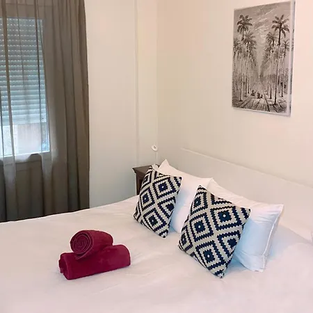 Διαμέρισμα Spacious 2 Bedroom Downtown - Explore Center By Foot *
