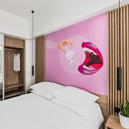 The Q Hotel *