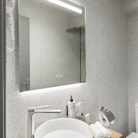 The Q Hotel *