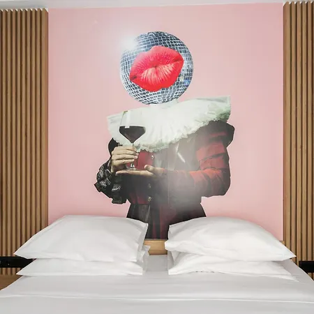 The Q Hotel *