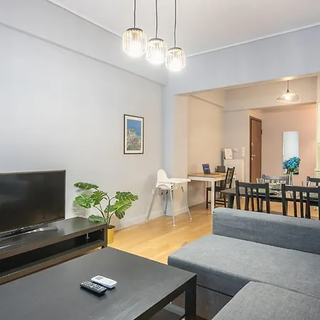 Pame - 2bd & 2ba Home, 4 Min To Acropolis Apartment