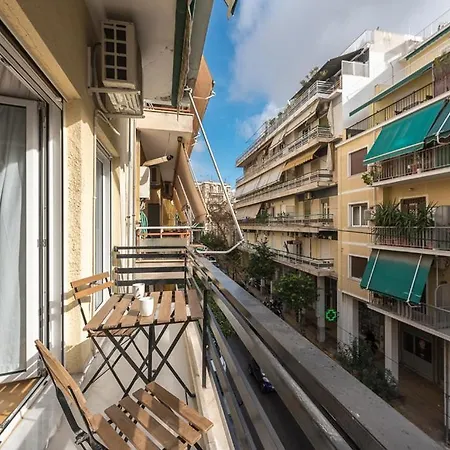 Pame - 2bd & 2ba Home, 4 Min To Acropolis Apartment Athens