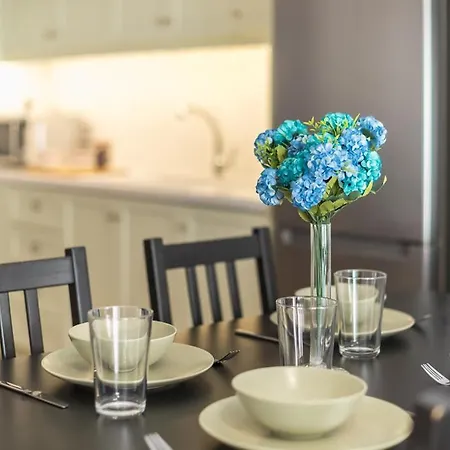 Pame - 2bd & 2ba Home, 4 Min To Acropolis Athens