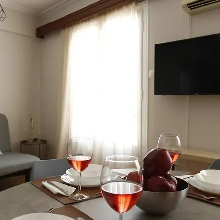 House In Plaka *