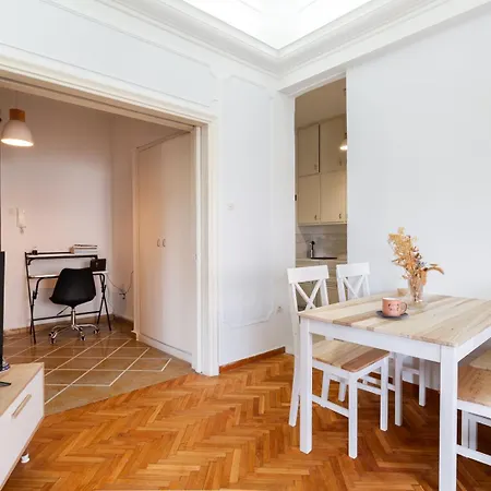 Apartment Super In Syntagma By Athenian Keys