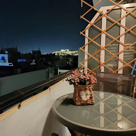 Apartment Cozy With Acropolis View