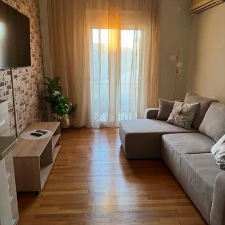 Cozy With Acropolis View Apartment