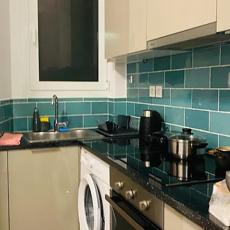 Apartment Antinoros Inn, Stylish Apartment,3' To Metro Athens