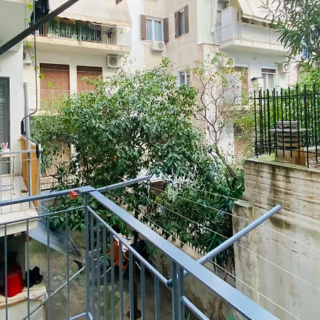 Apartment Antinoros Inn, Stylish Apartment,3' To Metro