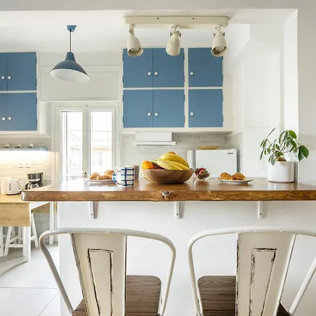 Stunning Acropolis View From A Sunny Renovated Apartment *