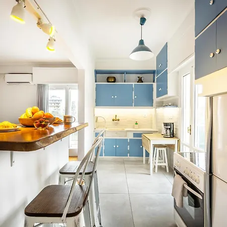 Stunning Acropolis View From A Sunny Renovated Apartment *