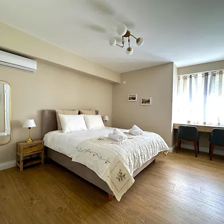 Queens Avenue Apartment Athens