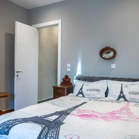 Vintage Kolonaki Luxury Penthouse *