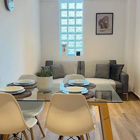 Pentelis Cozy In Paleo Faliro *