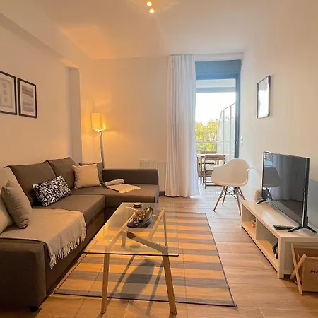 Pentelis Cozy In Paleo Faliro *