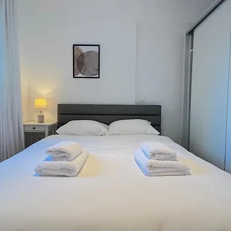 Pentelis Cozy In Paleo Faliro